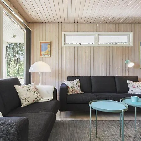 2607-aakirkeby-aspesgardsskoven-7 別荘 Vester Sømarken