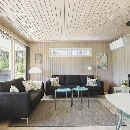 2607-aakirkeby-aspesgardsskoven-7 別荘 *